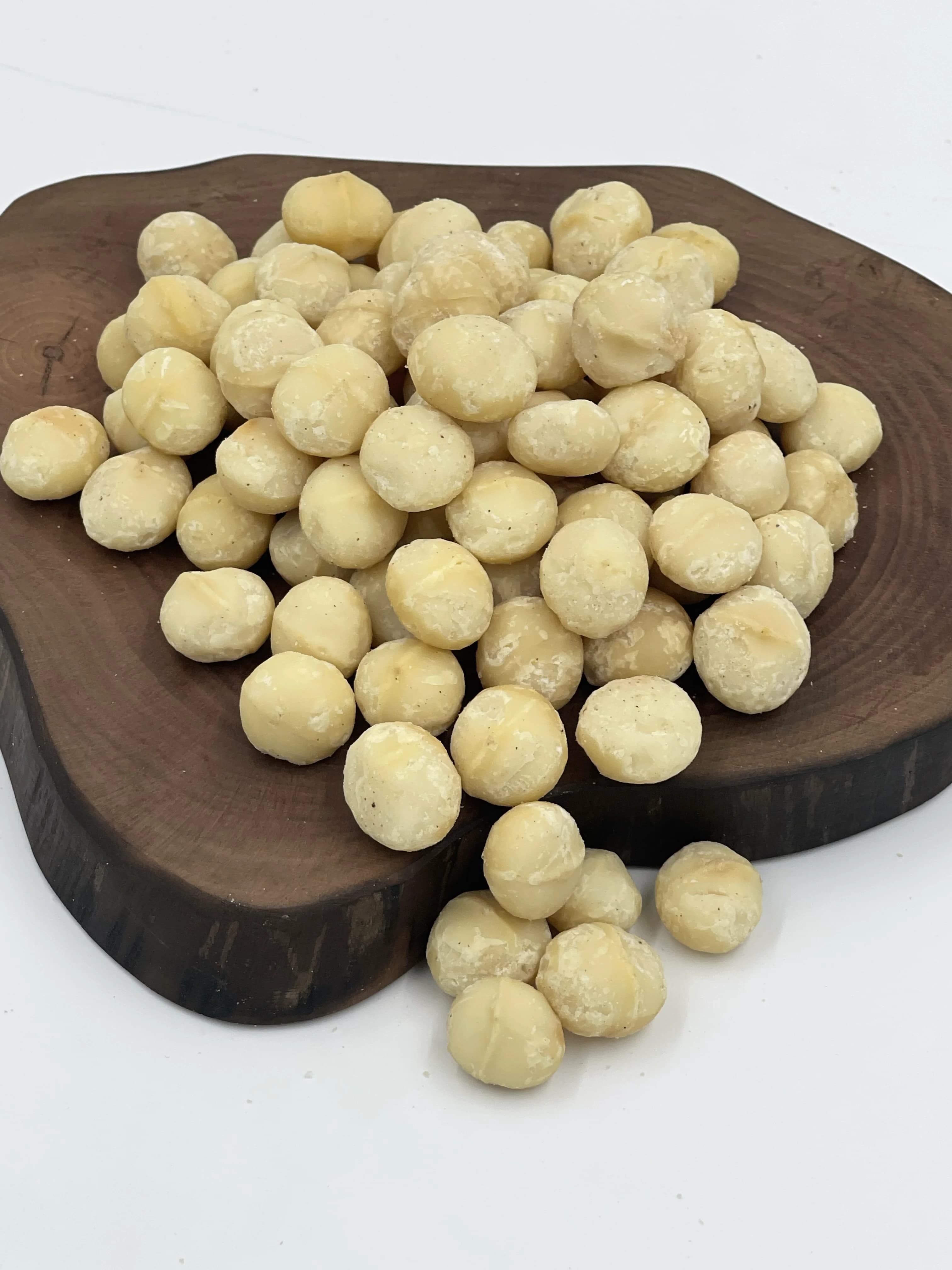 Shelled Macadamia Kernels thumbnail 3