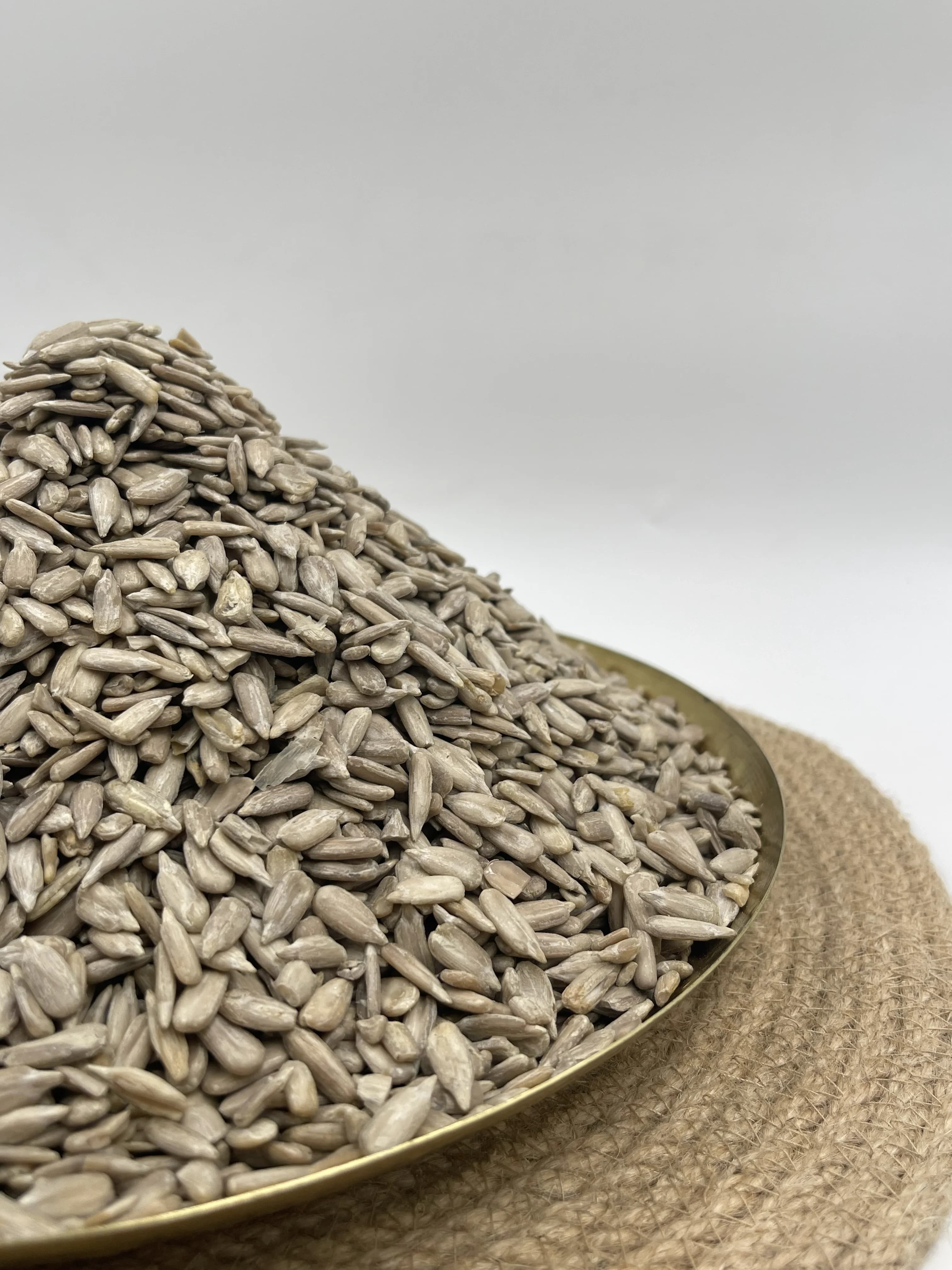 Sunflower Seed Kernels thumbnail 2