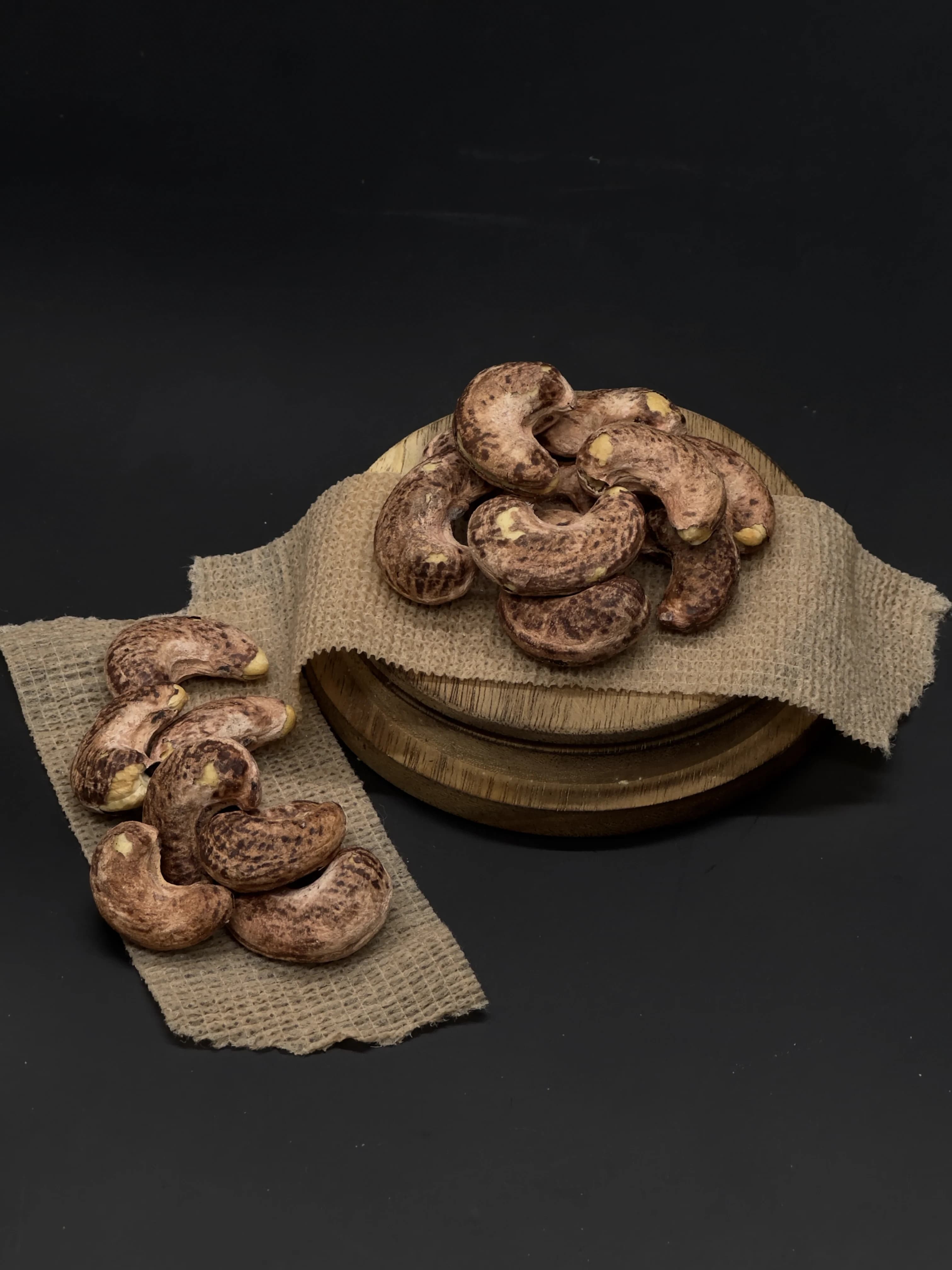 Skin-On Roasted Cashews thumbnail 10
